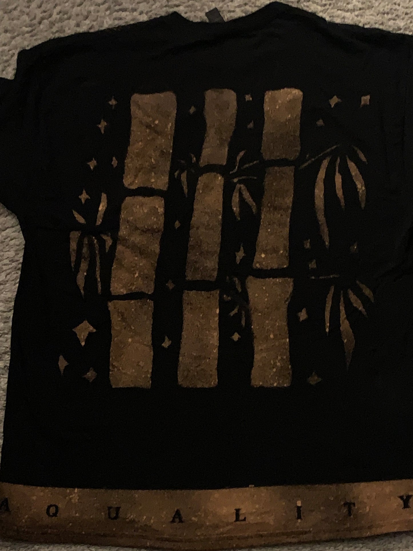 Black & Gold -A. Quality Apparel T-Shirt (%100 Cotton) Size: X-LARGE