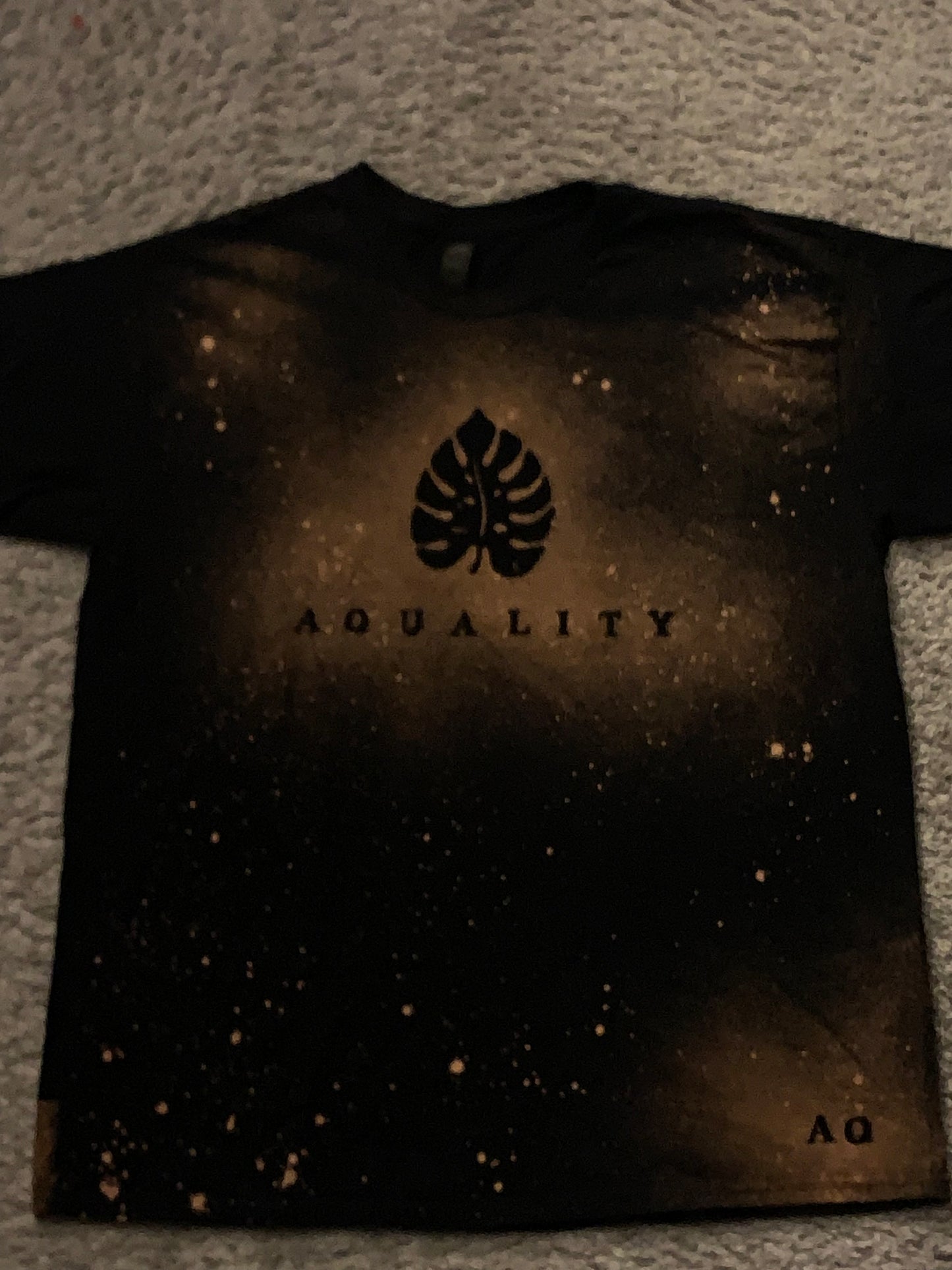 Black & Gold - A.Quality Apparel T-Shirt (%100 Cotton) size: Large